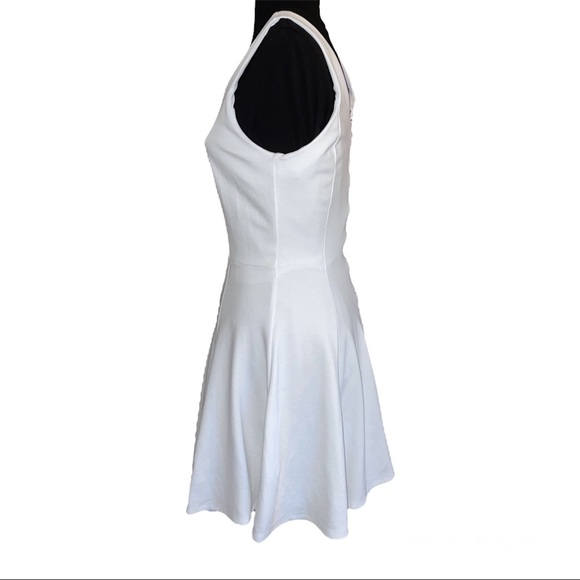 Dex Sleeveless White Dress V-Neck Medium - Picture 4 of 8